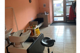 Salon de coiffure à reprendre - CC Marches du Velay-Rochebaron (43)
